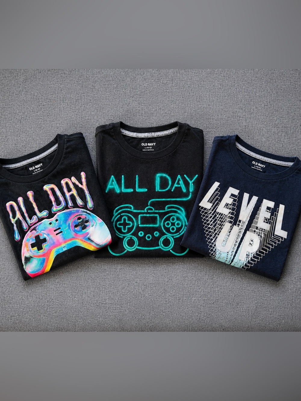 Old Navy Boys Graphic T Shirt Bundle 3 Pack Size 10-12 Gaming